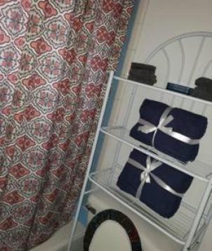 Hillside Breeze Bed & Breakfast